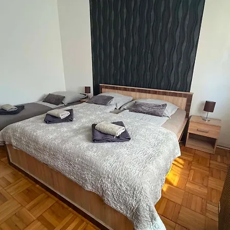 Apartament Zoya *